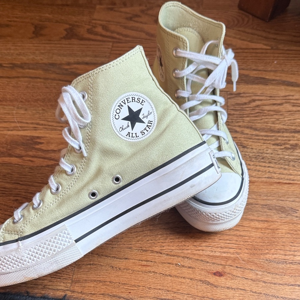 Converse All Star High-Tops in Olive Green